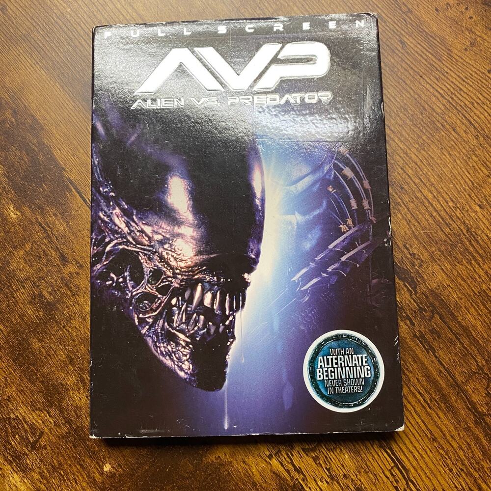 Alien vs. Predator (DVD, 2005, Full Frame)